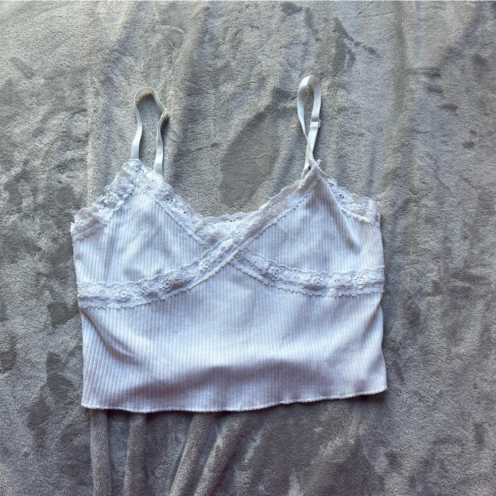 White lace tank top